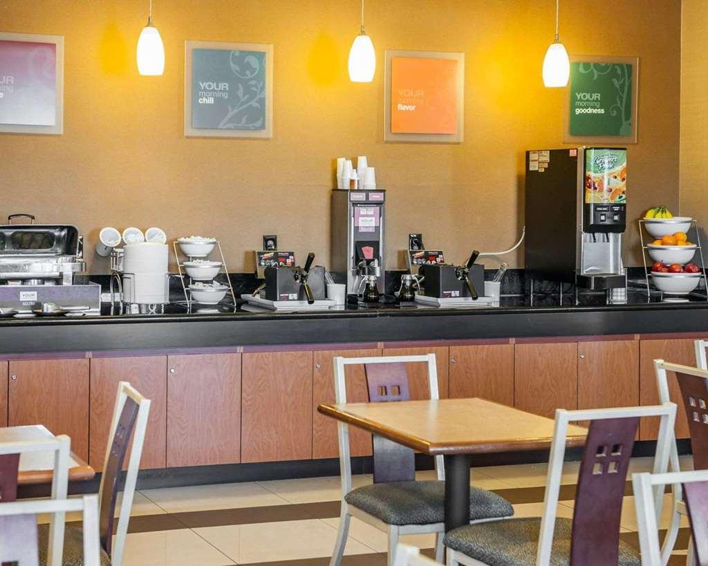 Spark By Hilton Indianapolis Northeast פישרס מסעדה תמונה